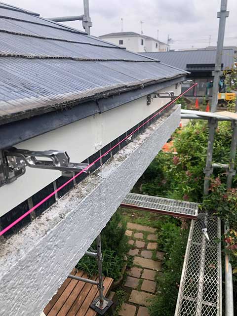 雨樋金具の取り付け