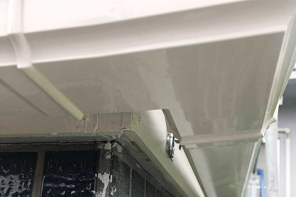 交換後の雨樋