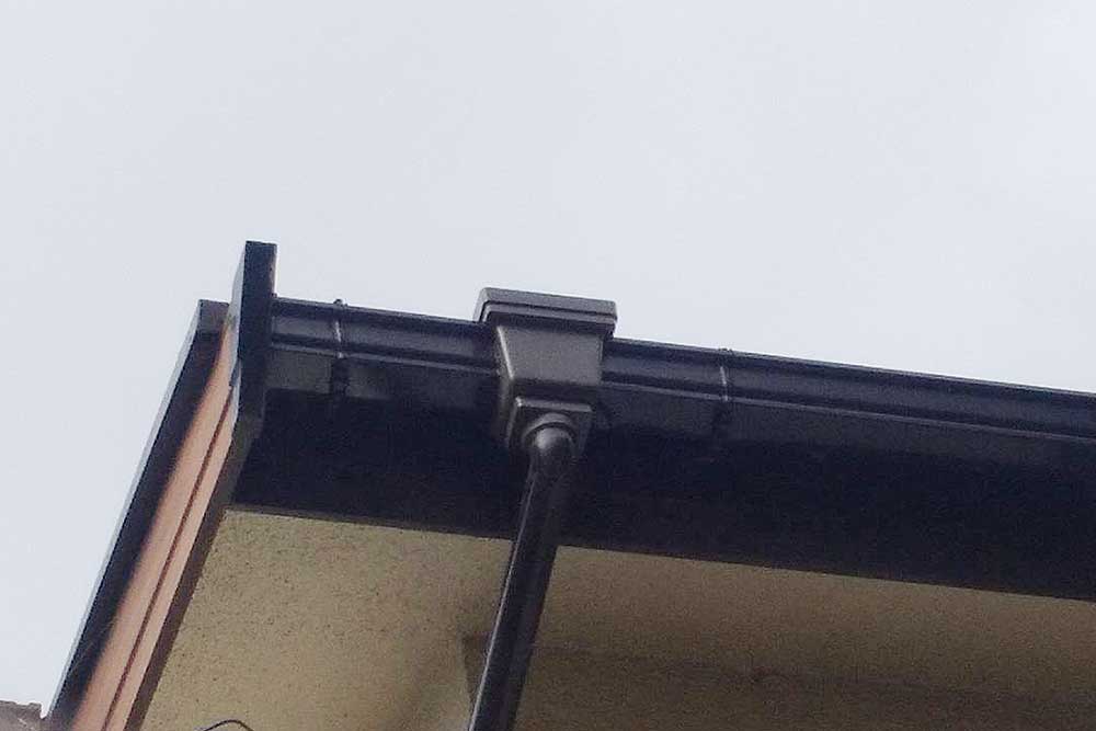 施工後の雨樋集水器