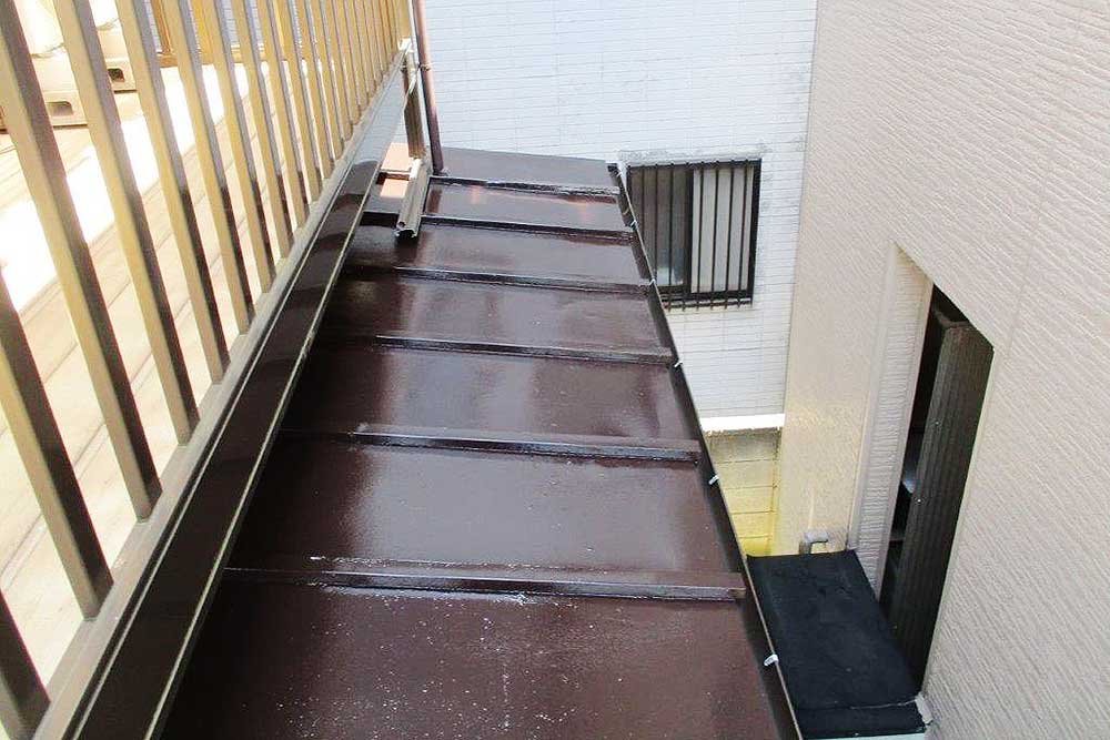 塗装後の下屋根