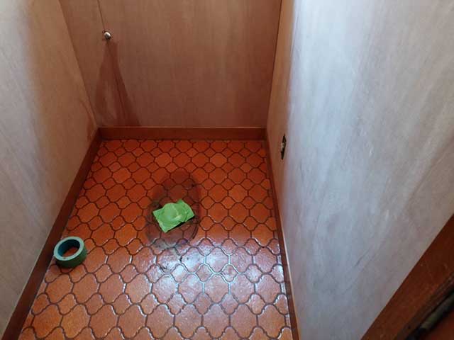 既存のトイレ解体撤去