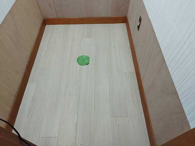 床材の張り込み