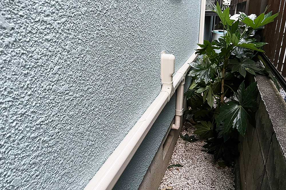 施工後の屋外露出配管