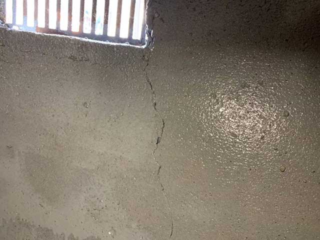 基礎のひび割れ