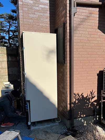 交換前のエコキュート