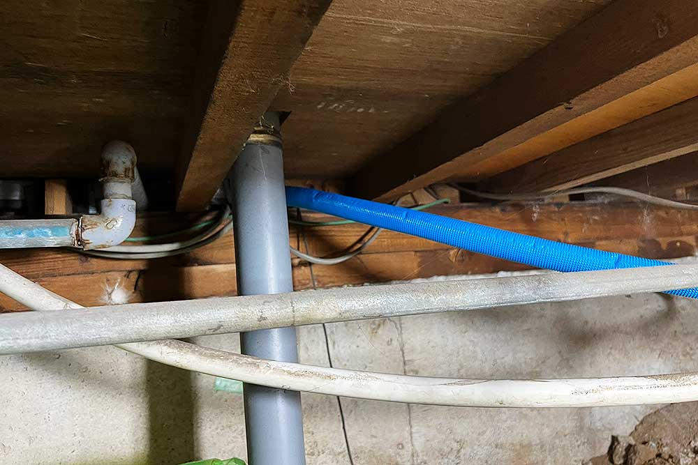 施工後の水道管