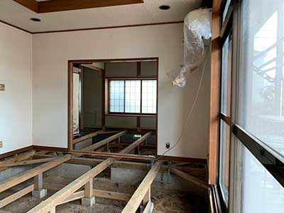 施工前の床下