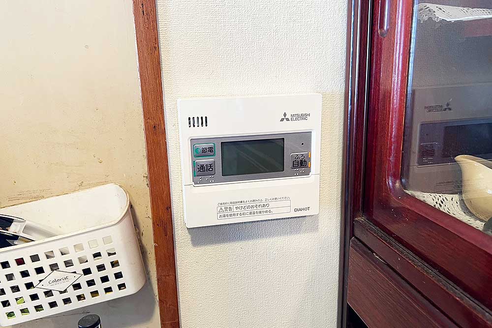 設置後のキッチン側のリモコン