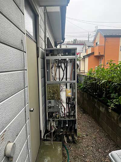 交換前のエコキュート