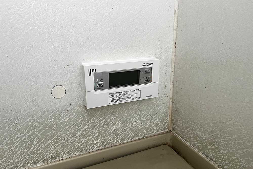 設置後の浴室側のリモコン