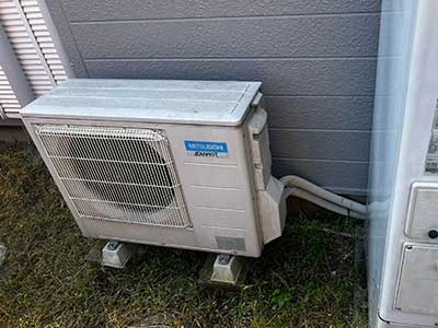 交換前のヒートポンプユニット