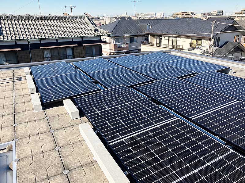 設置後の太陽光パネル