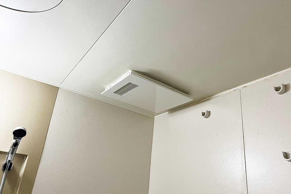 埼玉県日高市　浴室換気乾燥暖房機