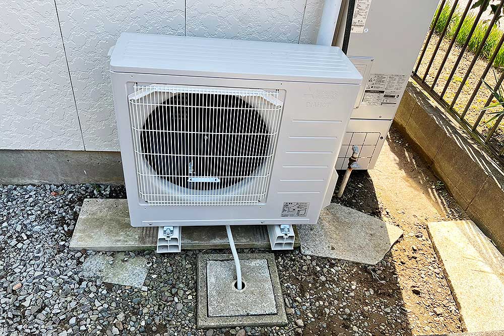 設置後のヒートポンプユニット