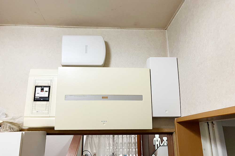 設置後の蓄電池用ブレーカー