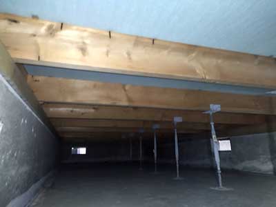 施工前の床下