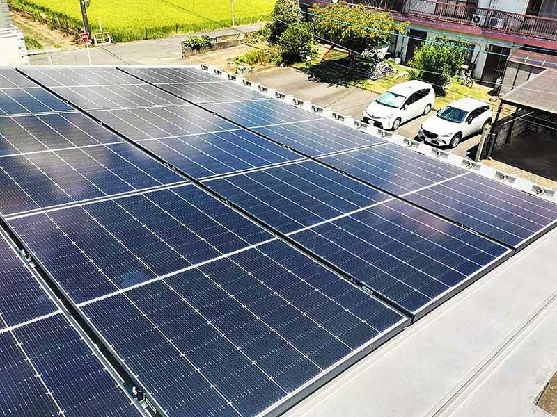 設置後の太陽光パネル