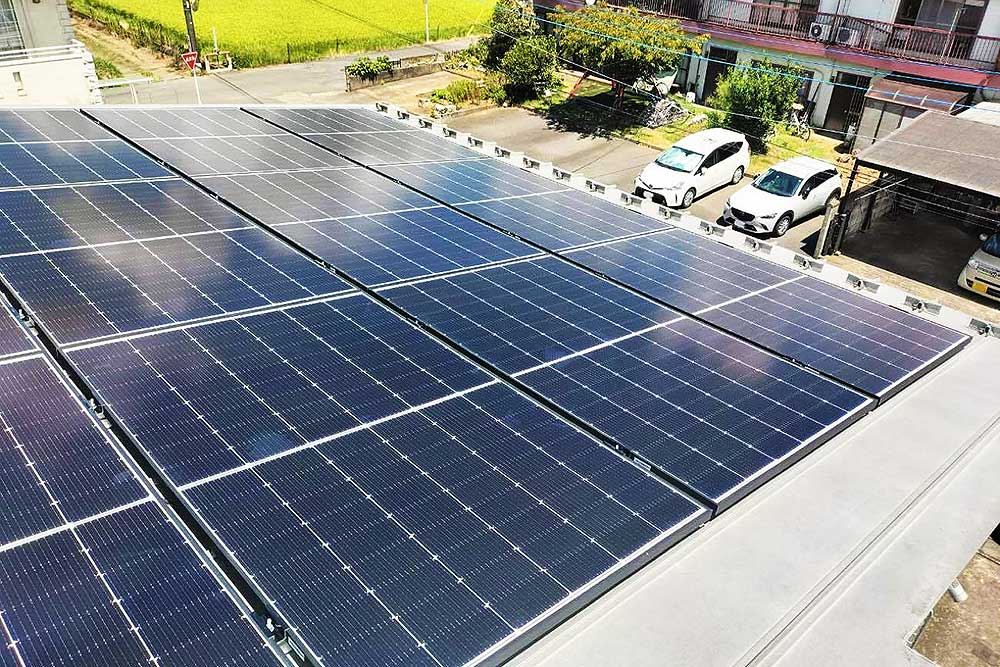 設置後の太陽光パネル