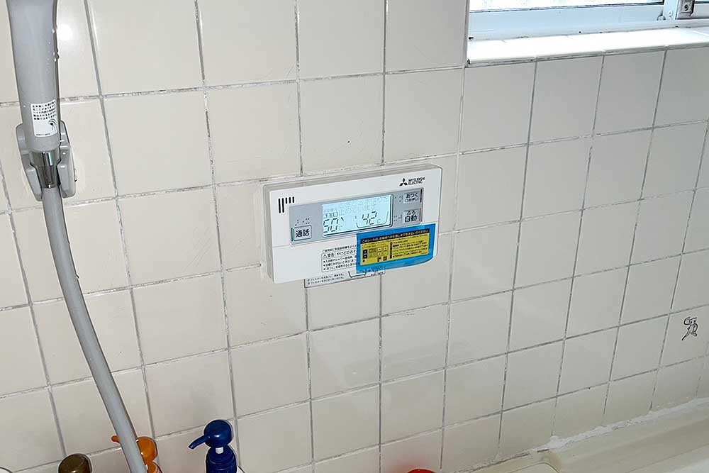 設置後の浴室側のリモコン