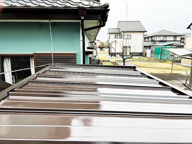 塗装後の物置屋根