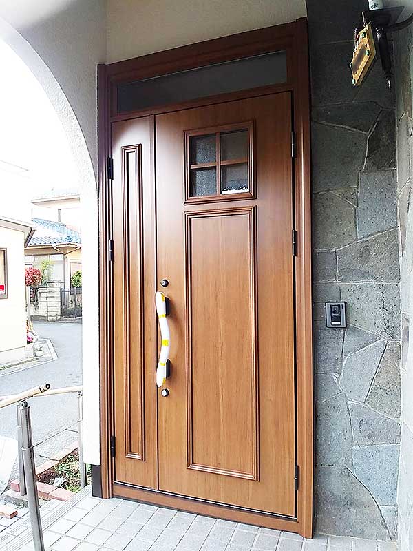 交換後の玄関ドア