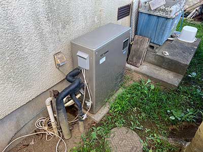 交換前の石油給湯器