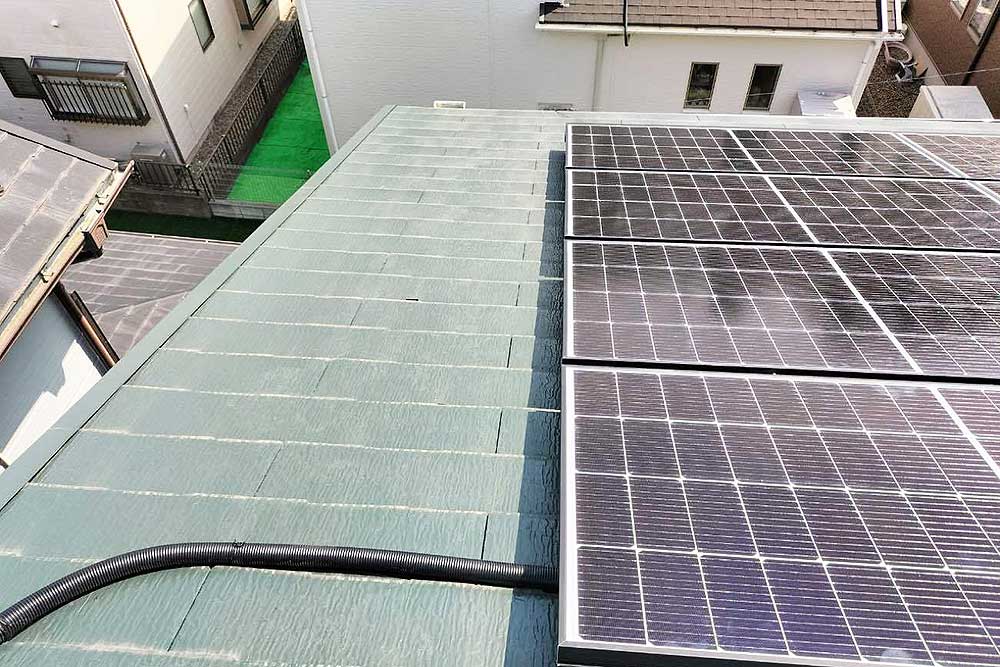 設置後の太陽光パネル