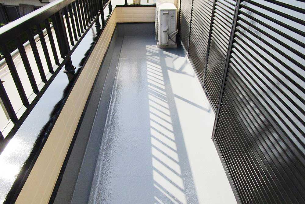 塗装後のベランダ