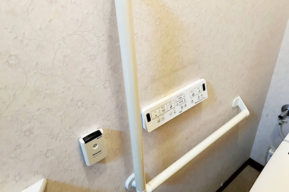 交換後のトイレリモコン