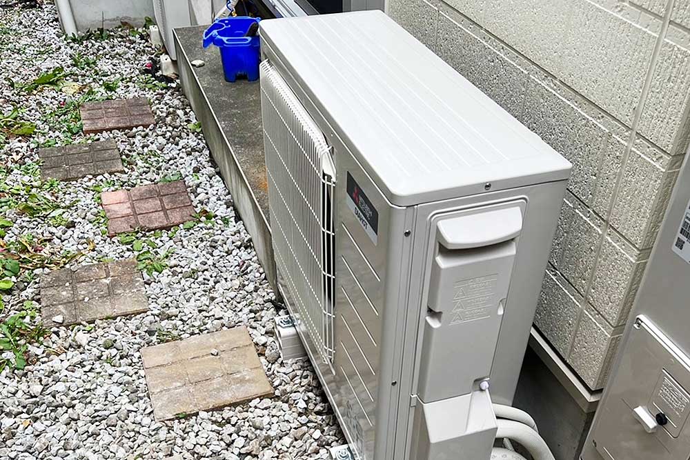 設置後のヒートポンプユニット