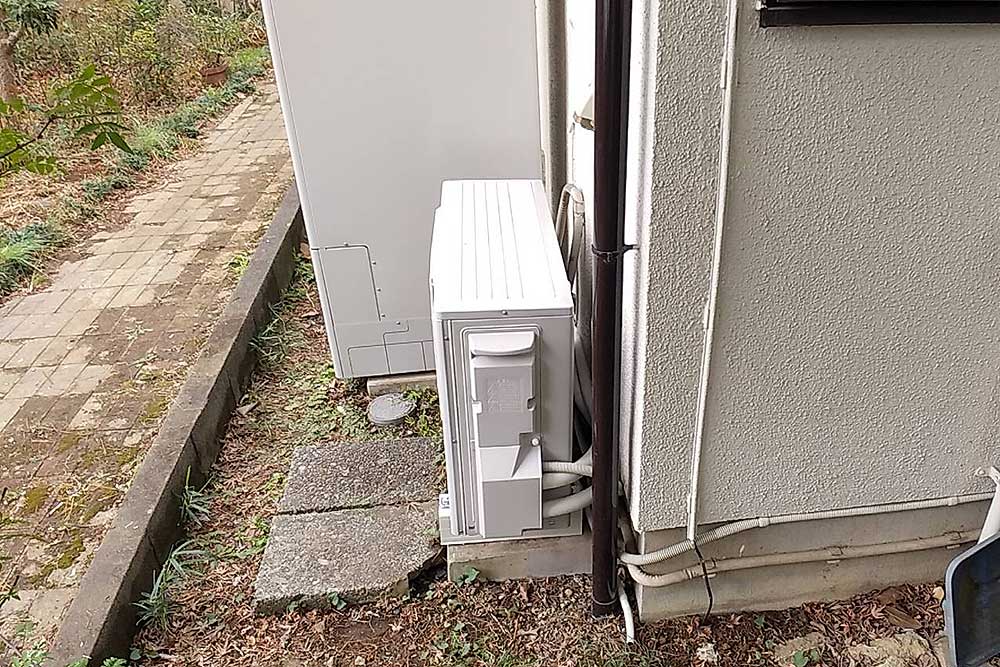 設置後のヒートポンプユニット
