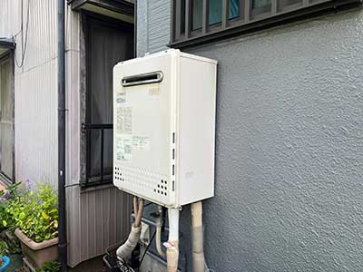 交換前のガス給湯器