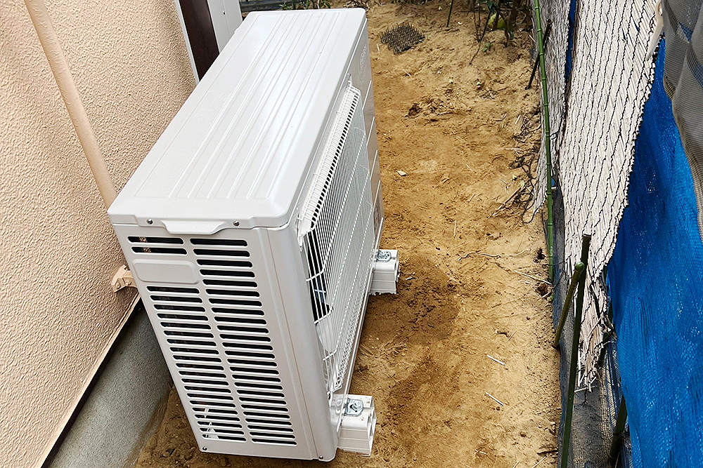 設置後のヒートポンプユニット