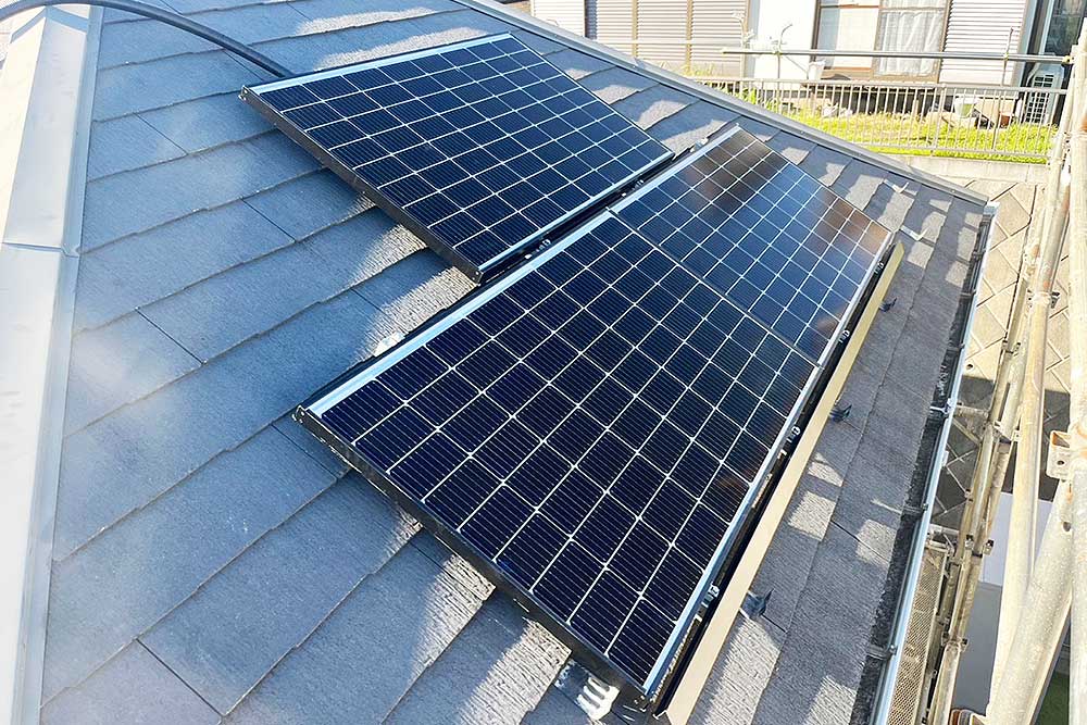 設置後の太陽光パネル