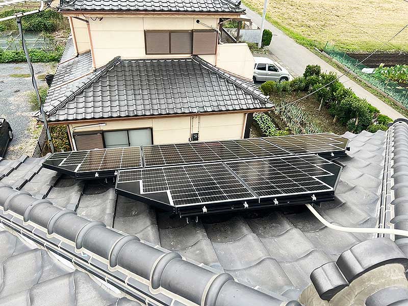 設置後の太陽光パネル