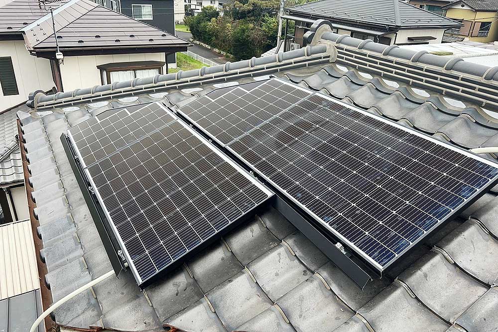 設置後の太陽光パネル