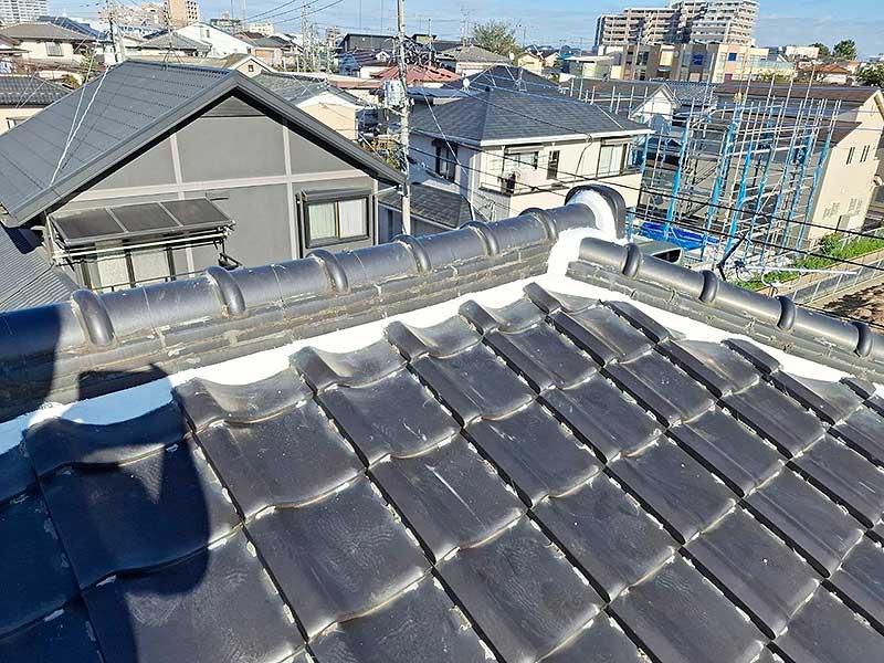 施工後の棟漆喰