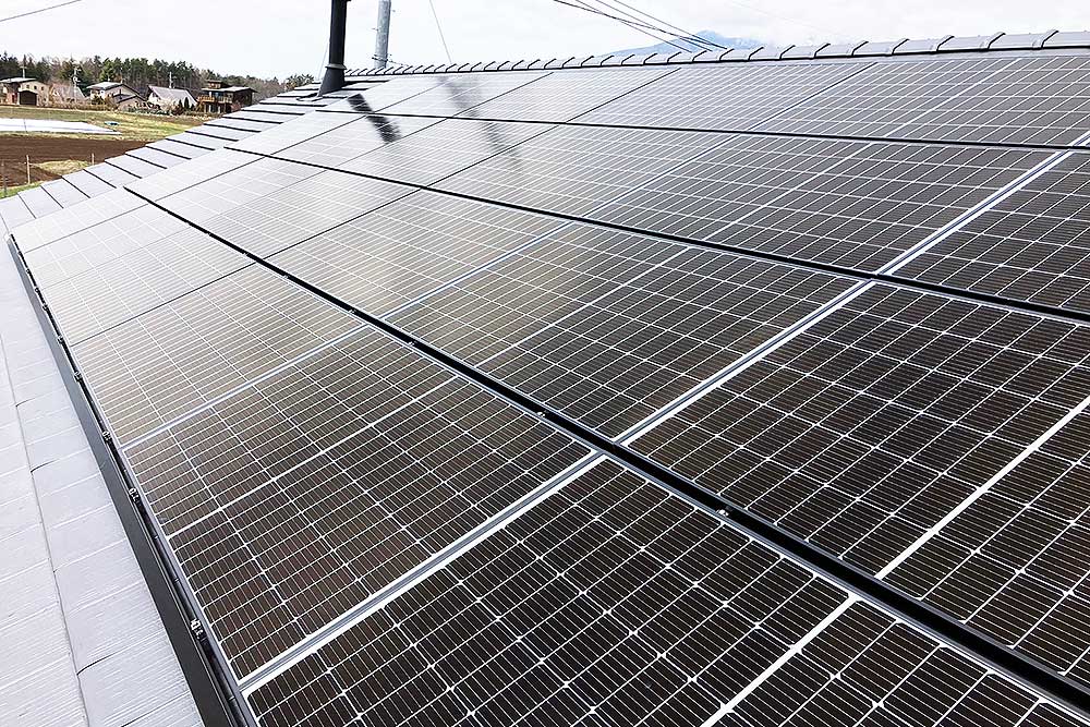 設置後の太陽光パネル
