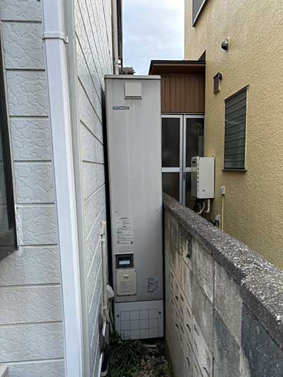 交換前のエコキュート