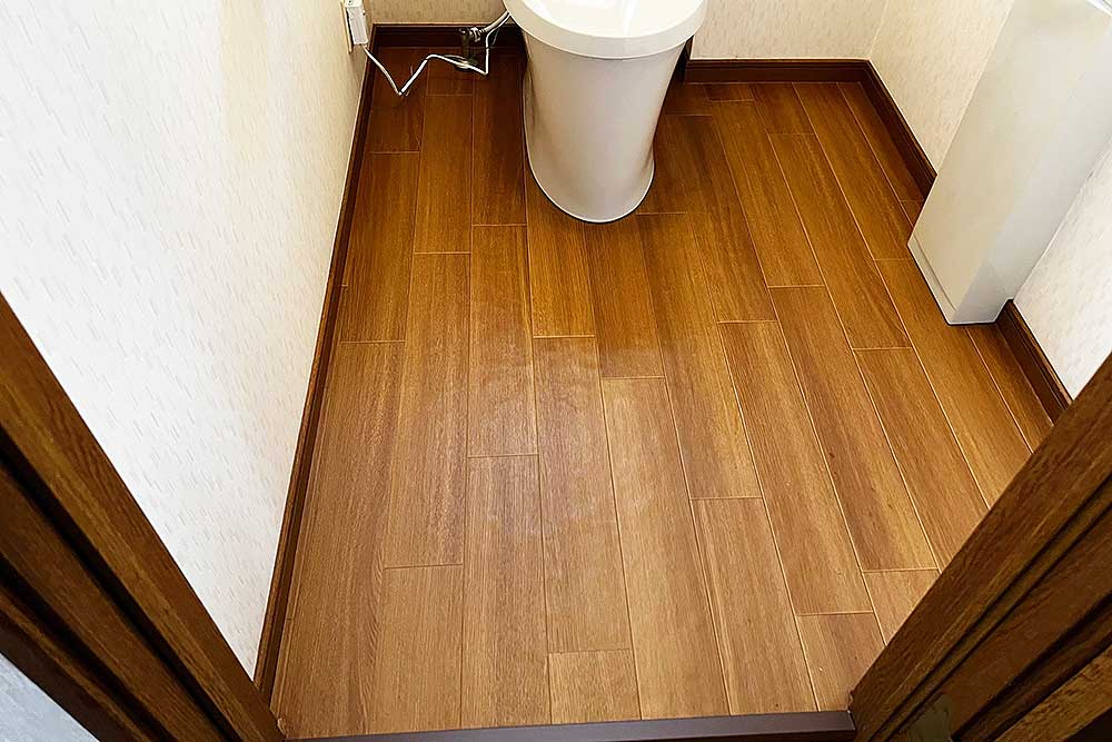 交換後の1Fトイレ床