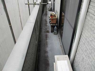 塗装前のベランダ