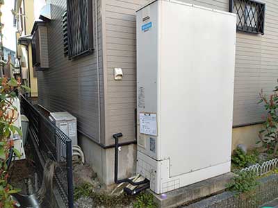 交換前のエコキュート