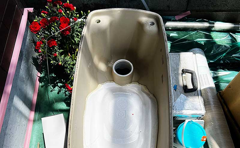 アキレスジョイントを使用した壁排水トイレのイラスト