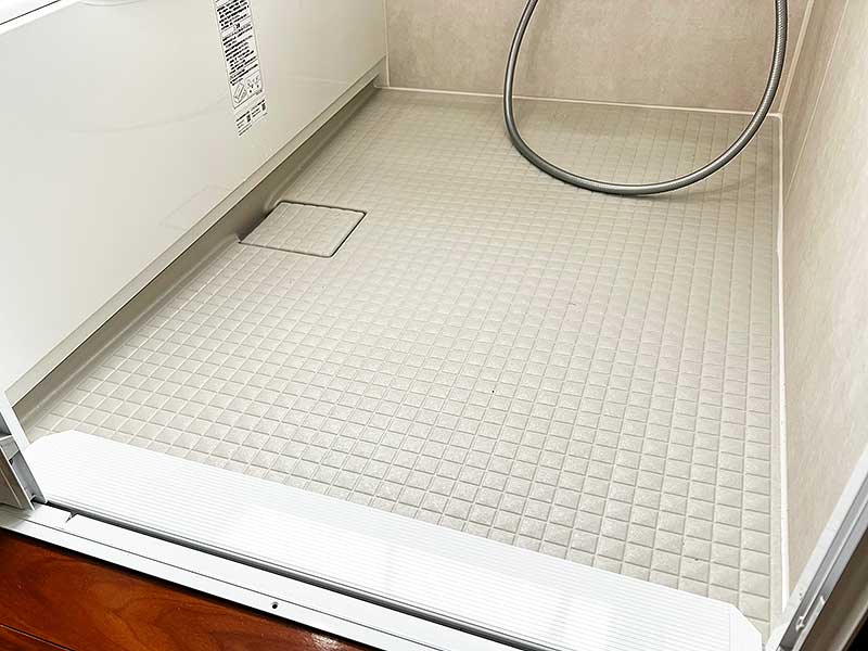 施工後のユニットバス床