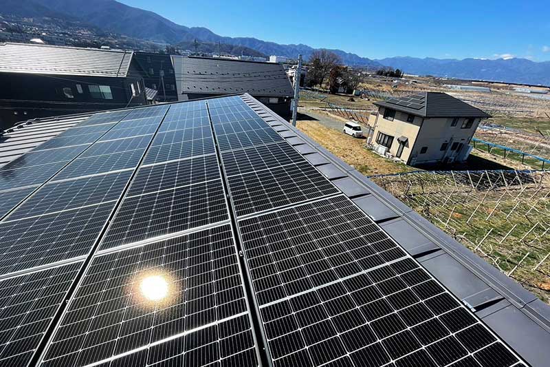設置後の太陽光パネル