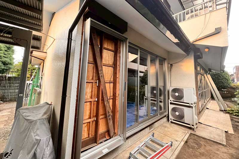 既存の窓・サッシの解体撤去