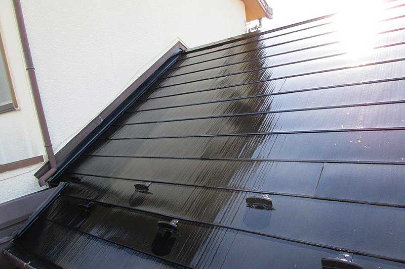 屋根上塗り