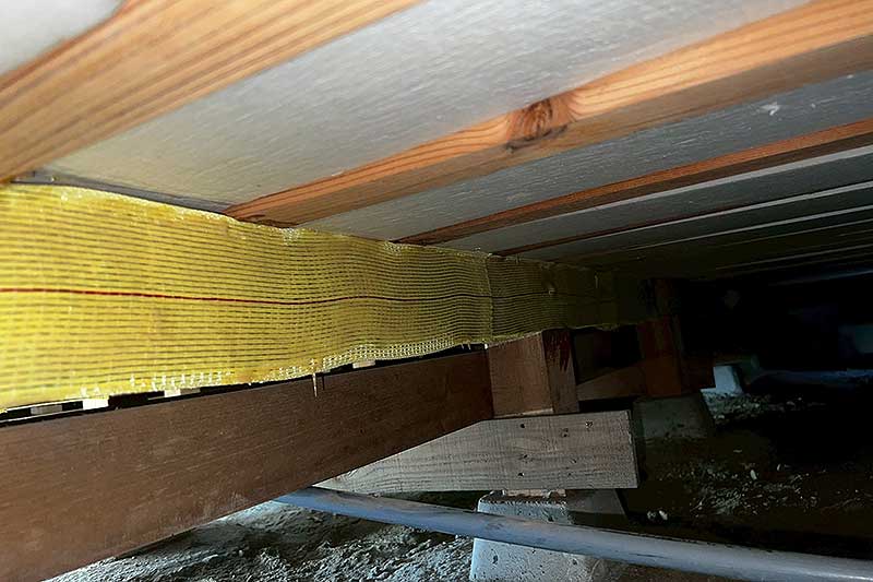 アラミドとタフロンウッドで施工した床下木部