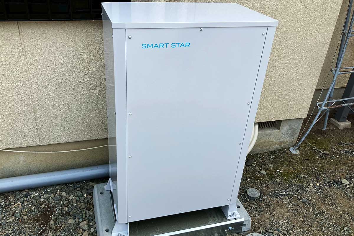 設置後の蓄電池スマートスター正面