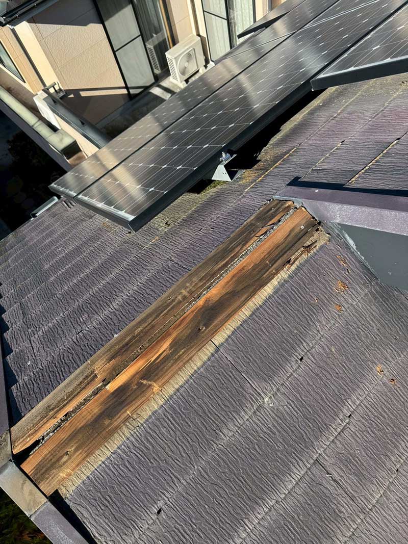 既存の経年で傷んだ木の貫板